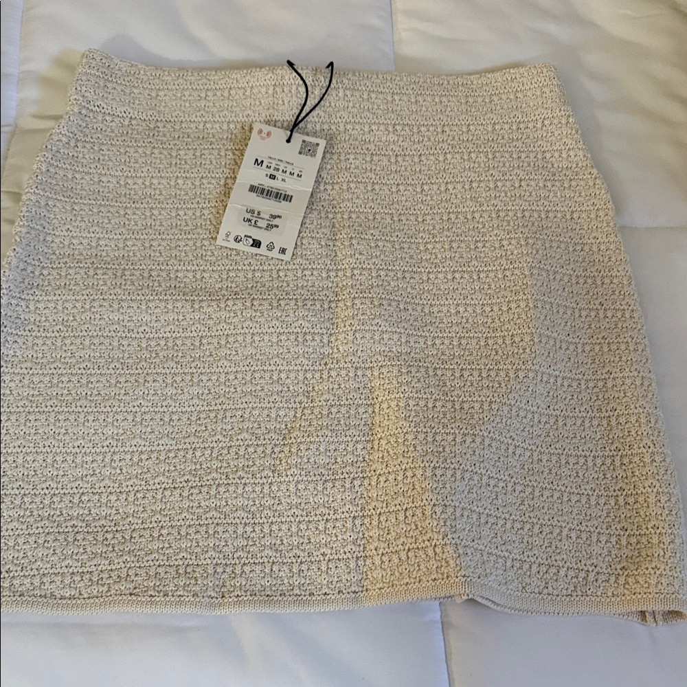 Zara Elegant Cream Knit Skirt